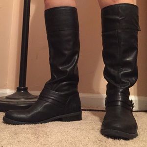 Knee high motorcycle boots 🏍